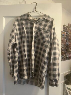 Dry Goods Gray and White Plaid Casual Button-Down Shirt